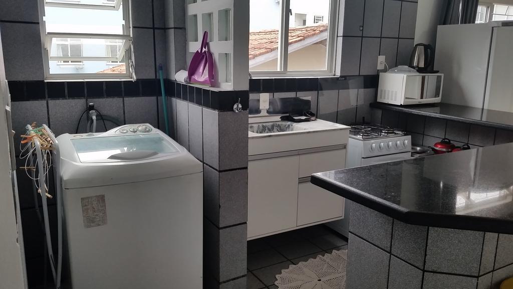 Apartamento Residencial Messina Apartment ฟลอเรียนอโปลิส ภายนอก รูปภาพ