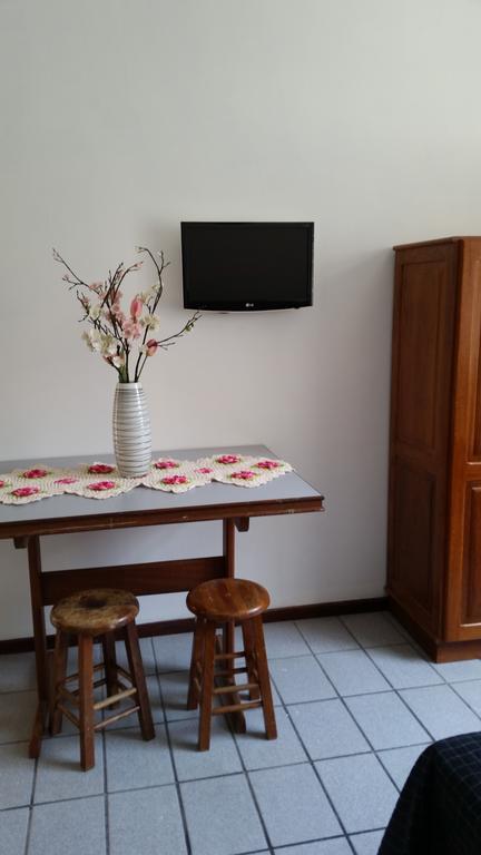 Apartamento Residencial Messina Apartment ฟลอเรียนอโปลิส ภายนอก รูปภาพ