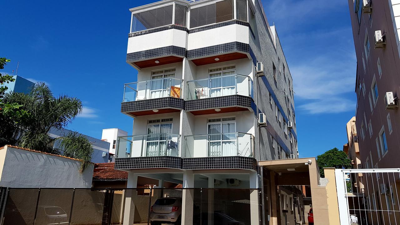 Apartamento Residencial Messina Apartment ฟลอเรียนอโปลิส ภายนอก รูปภาพ
